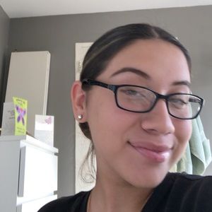 Meet your Posher, Serene